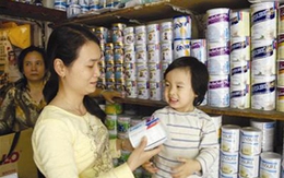 Trung Quốc xem xét bồi thường nạn nhân vụ sữa nhiễm melamine